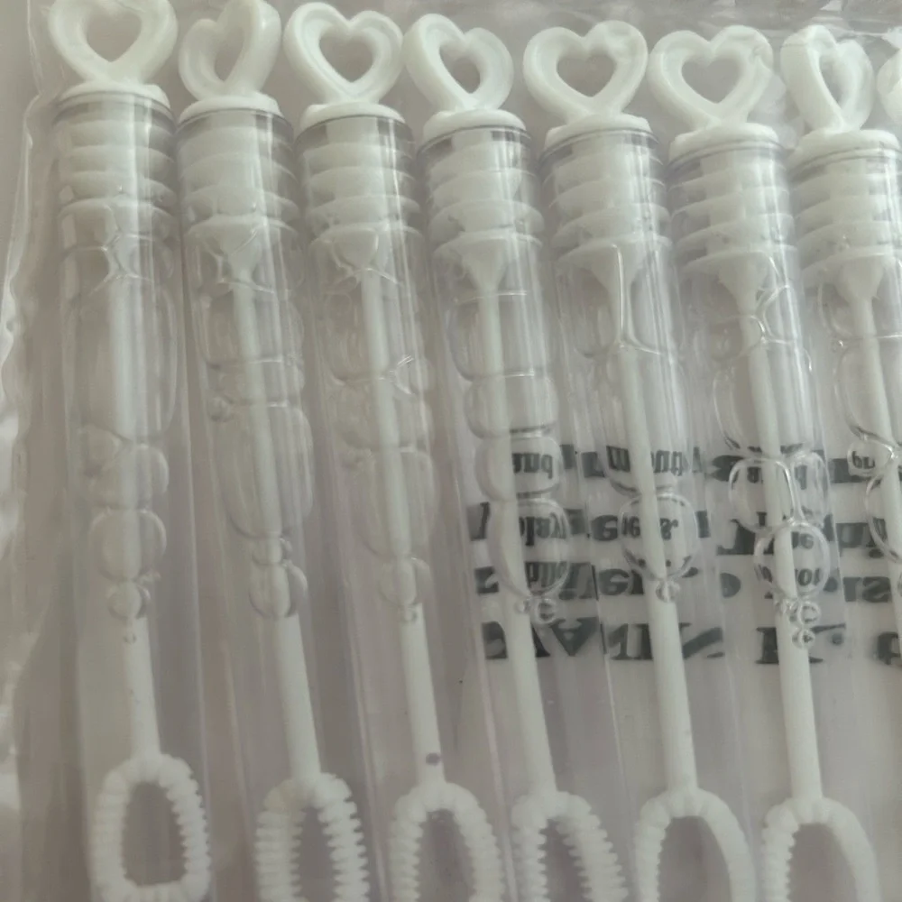 32 Pack Bubbles for Wedding Party Favors / BRAND NEW